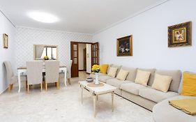 Home2Book Stylish & Roomy Santa Cruz City Center